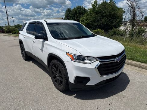 Used 2020 Chevrolet Traverse LS FWD image 2