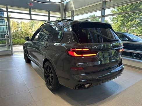 New 2026 BMW X7 xDrive40i w/ M Sport Package image 4