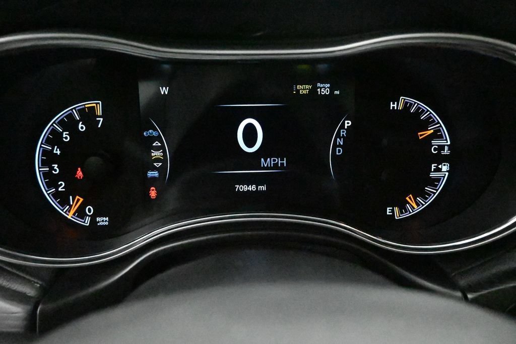 Used 2019 Jeep Grand Cherokee Summit AWD/4WD image 13