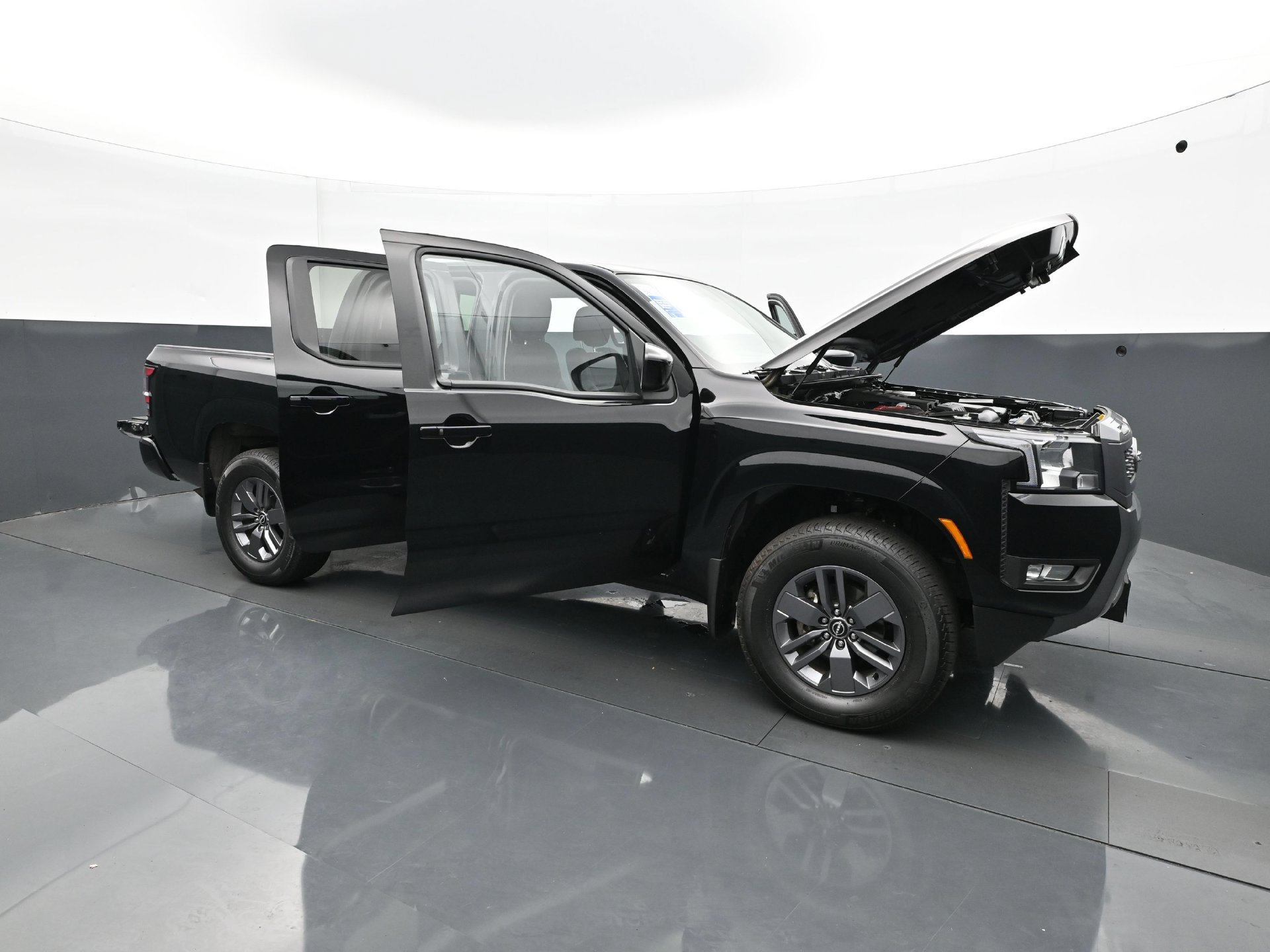 Used 2025 Nissan Frontier SV w/ SV Convenience Package AWD/4WD image 42