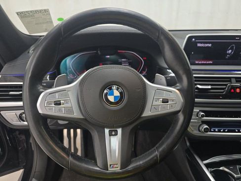 Used 2021 BMW 740i w/ M Sport Package RWD image 11