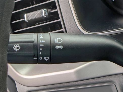 Used 2023 Ford F150 XLT image 27