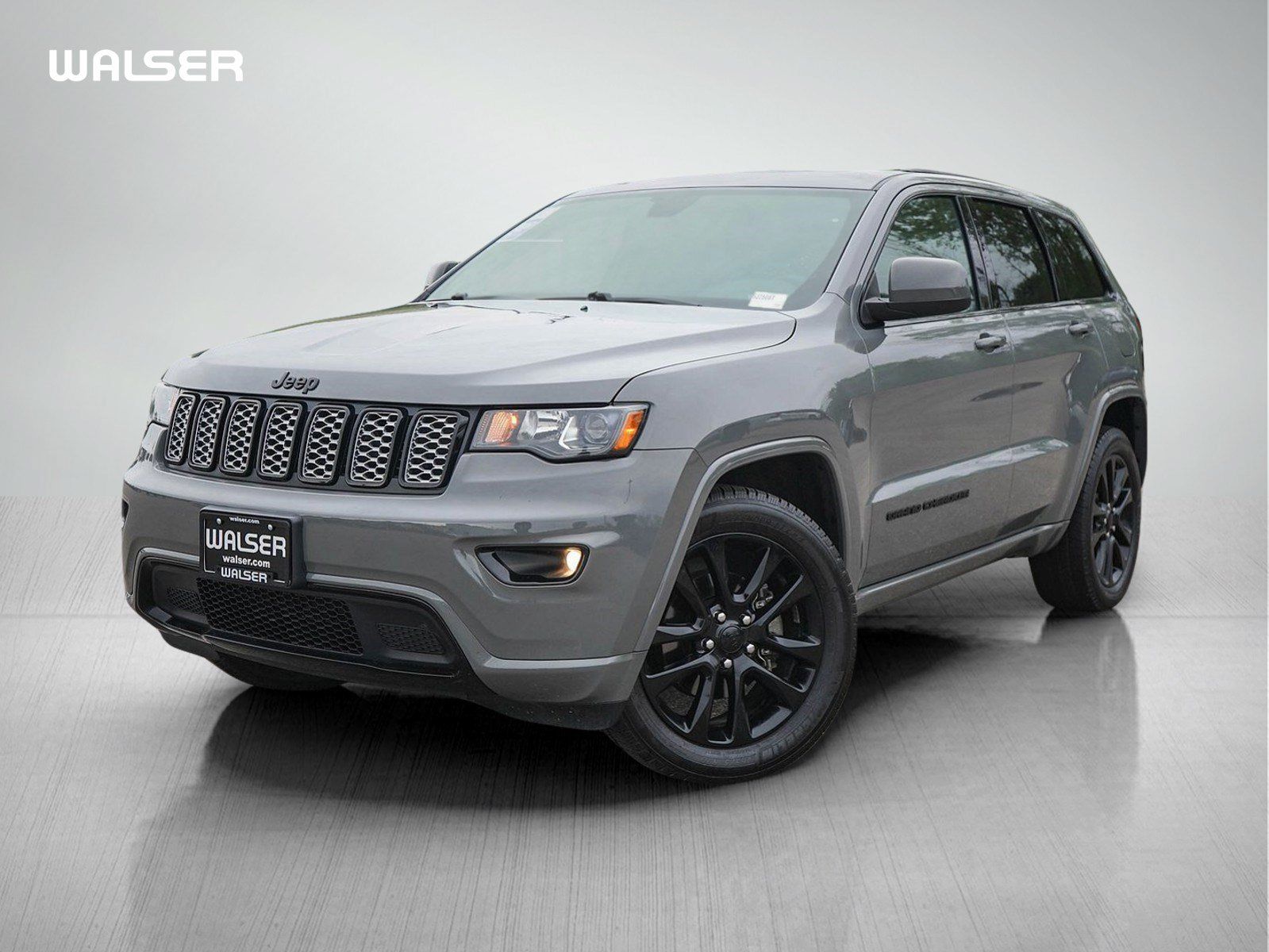 Used 2020 Jeep Grand Cherokee Altitude AWD/4WD image 1