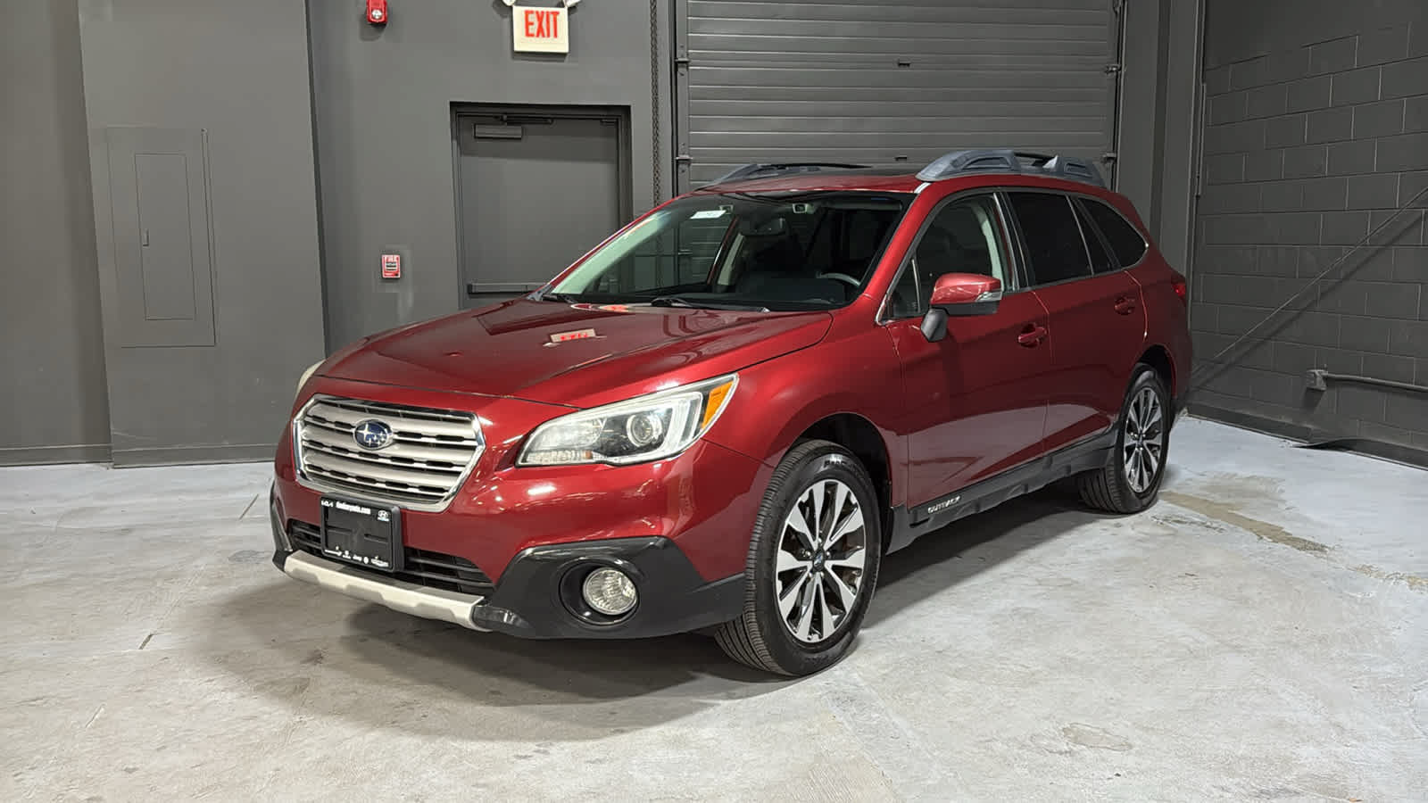 Used 2016 Subaru Outback 3.6R Limited AWD/4WD image 3