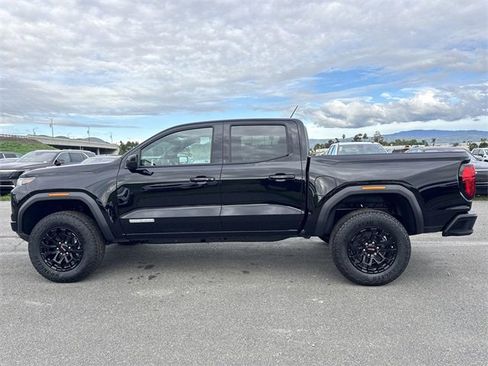 New 2026 GMC Canyon Elevation image 5