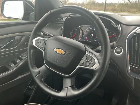 Used 2023 Chevrolet Traverse Premier AWD/4WD image 22