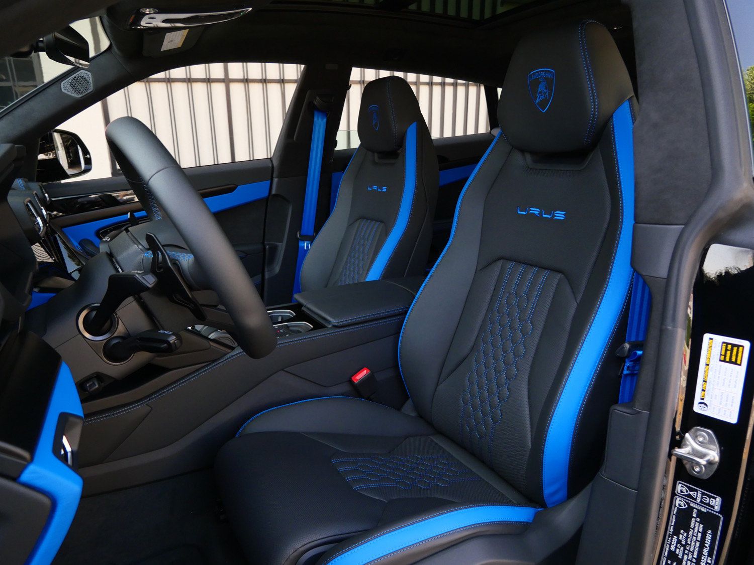 Used 2024 Lamborghini Urus S AWD/4WD image 19