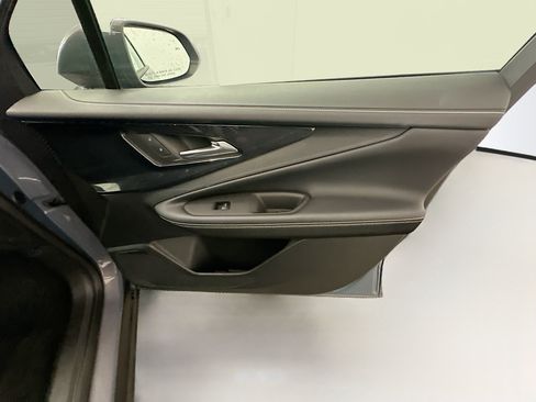 Used 2024 Chevrolet Blazer EV LT AWD/4WD image 33