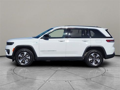 Certified 2024 Jeep Grand Cherokee Limited 4xe image 9