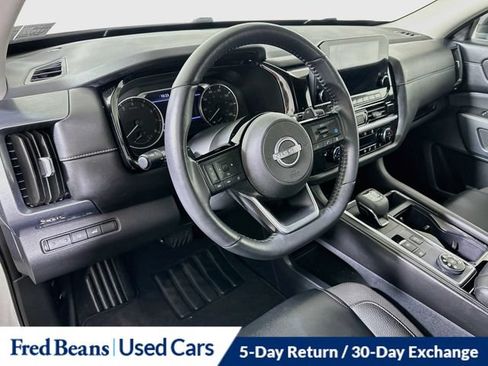 Certified 2024 Nissan Pathfinder SL AWD/4WD image 13