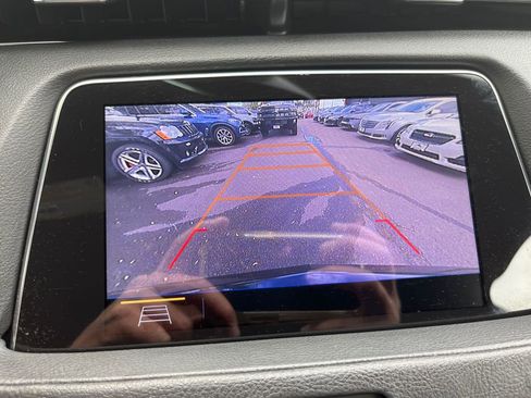 Used 2019 Cadillac XT4 Premium Luxury AWD/4WD image 17