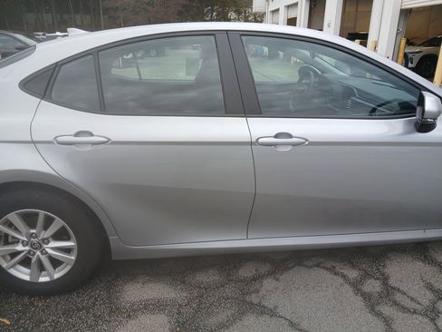 Used 2025 Toyota Camry LE image 8