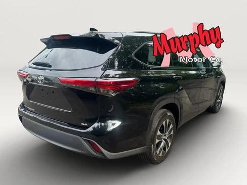 Used 2020 Toyota Highlander XLE FWD image 6