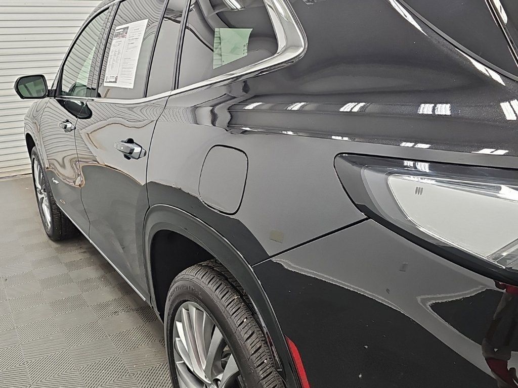 Certified 2025 Buick Enclave Avenir w/ Super Cruise Package AWD/4WD image 7
