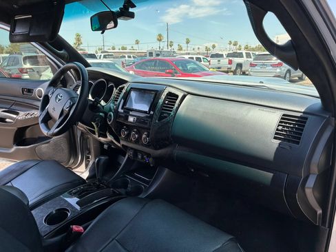 Used 2014 Toyota Tacoma 4x4 Double Cab w/ TRD Sport Package image 23