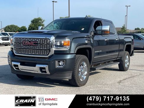 Used 2019 GMC Sierra 3500 Denali w/ Duramax Plus Package AWD/4WD image 3