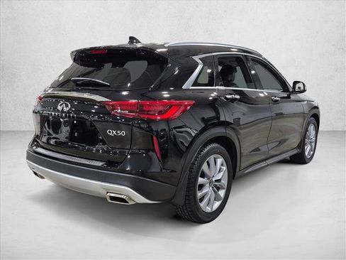 Used 2021 INFINITI QX50 Luxe FWD image 5