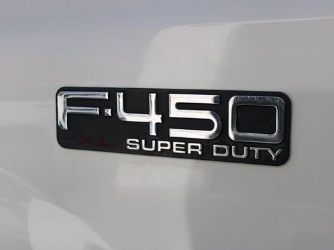 Used 2004 Ford F450 XL image 11