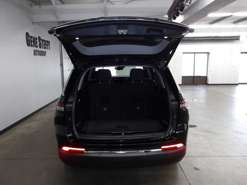 Used 2023 Jeep Grand Cherokee L Laredo w/ Luxury Tech Group I AWD/4WD image 20