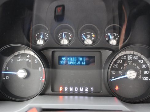 Used 2015 Ford F250 XL w/ Power Equipment Group AWD/4WD image 20