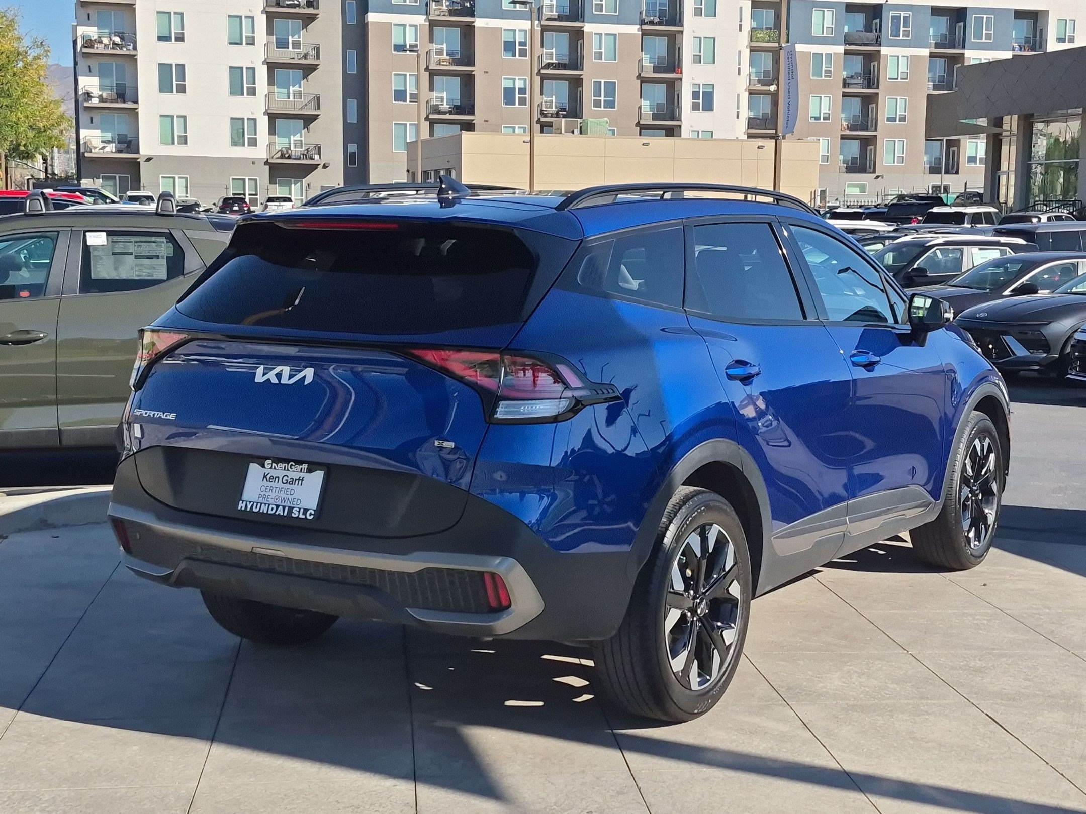 Used 2023 Kia Sportage X-Line w/ X-Line Premium Package AWD/4WD image 3
