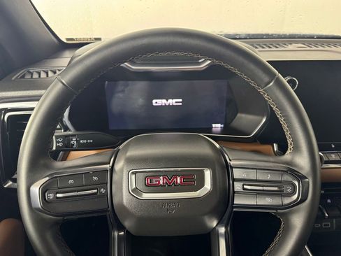 Used 2025 GMC Canyon AT4 AWD/4WD image 14