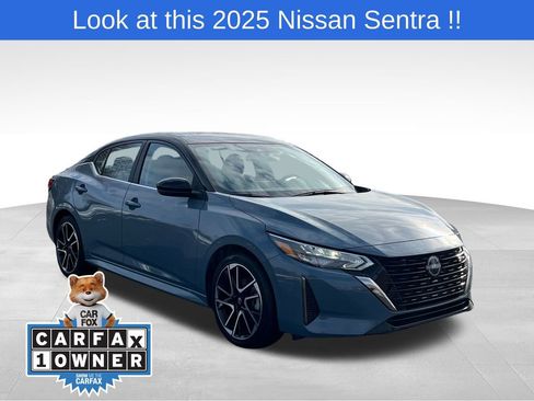 Used 2025 Nissan Sentra SR image 1