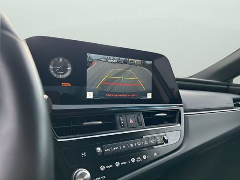 Used 2024 Lexus ES 350 w/ Premium Package image 39