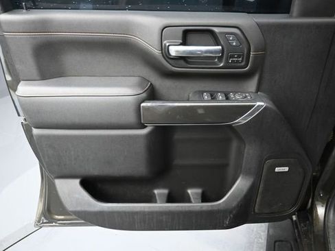 Used 2023 GMC Sierra 2500 AT4 w/ AT4 Preferred Package AWD/4WD image 11