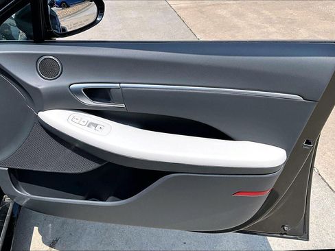 Used 2025 Hyundai Sonata SEL FWD image 28