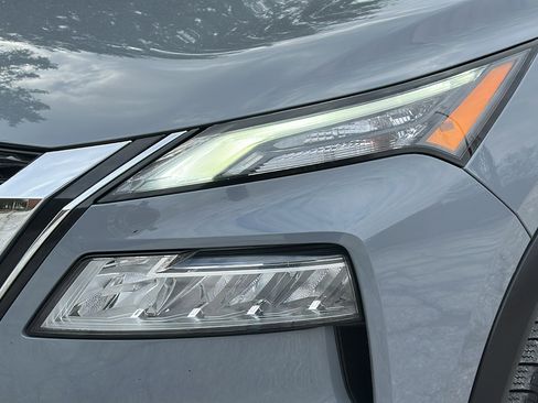 Certified 2021 Nissan Rogue SL w/ Premium Package image 4