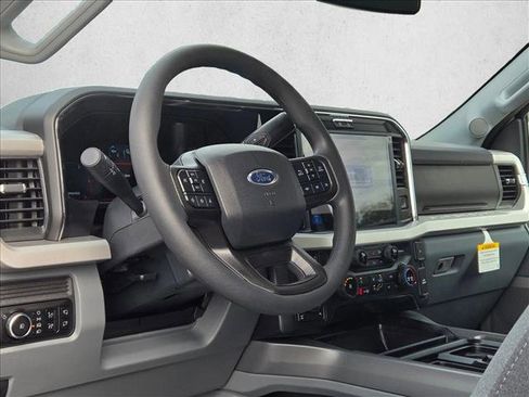New 2026 Ford F250 XLT w/ XLT Premium Package image 3