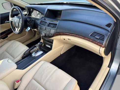 Used 2010 Honda Crosstour EX-L image 22