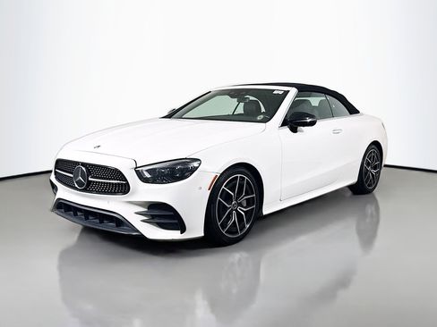 Used 2022 Mercedes-Benz E 450 Cabriolet w/ AMG Line image 4
