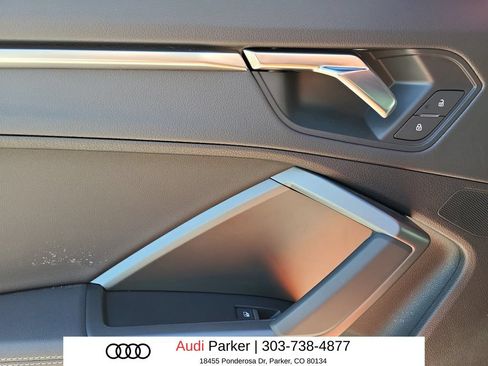 Used 2025 Audi Q3 2.0T Premium w/ Convenience Package AWD/4WD image 10