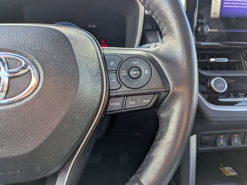 Used 2023 Toyota Corolla Cross XSE image 27