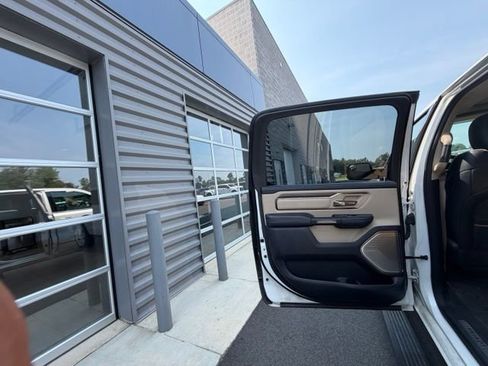 Used 2021 RAM 1500 Limited AWD/4WD image 16