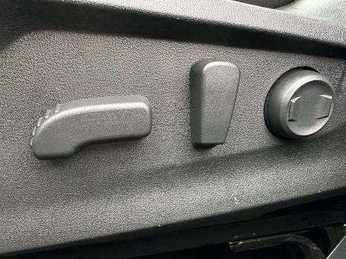 Used 2023 Subaru Forester Limited image 20