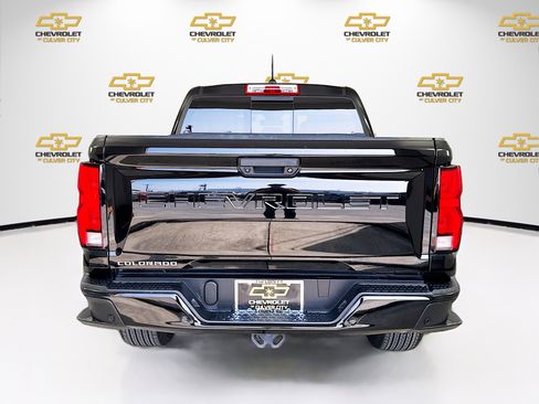 Used 2023 Chevrolet Colorado Z71 w/ Z71 Convenience Package 2 image 6