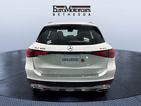 Used 2025 Mercedes-Benz GLC 300 4MATIC image 4