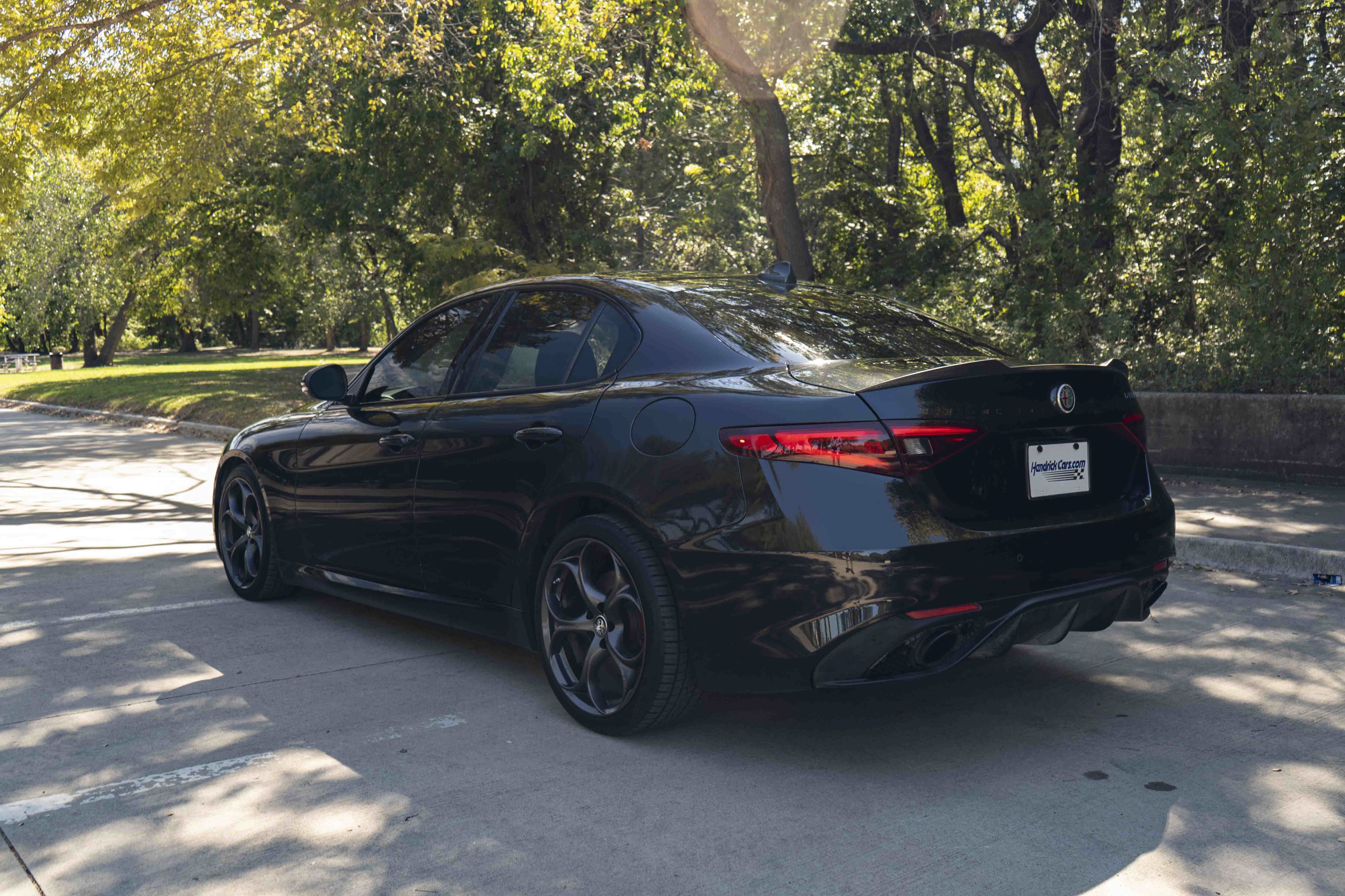 Used 2019 Alfa Romeo Giulia Ti Sport w/ Quick Order Package 22U Sport RWD image 7
