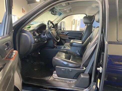 Used 2010 Chevrolet Silverado 2500 LTZ w/ LTZ Plus Package image 12