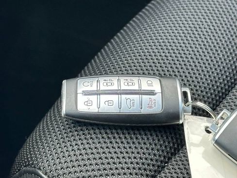 Used 2023 Genesis GV70 2.5T w/ Sport Prestige Package AWD/4WD image 35