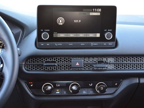 Used 2024 Honda HR-V Sport image 12