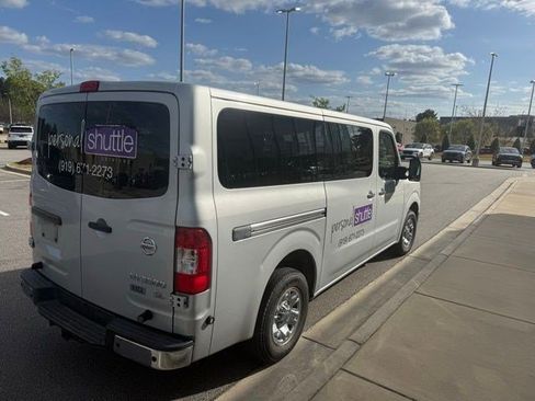 Used 2014 Nissan NV 3500 SL w/ Technology Package image 6