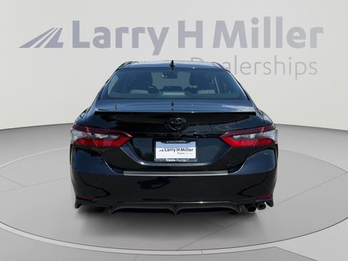 Used 2024 Toyota Camry SE w/ Convenience Package AWD/4WD image 4