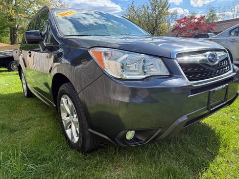 Used 2015 Subaru Forester 2.5i Limited AWD/4WD image 4