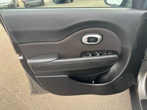 Used 2019 Kia Soul + FWD image 16