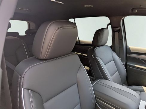 New 2026 Buick Enclave Preferred w/ Power Package image 20