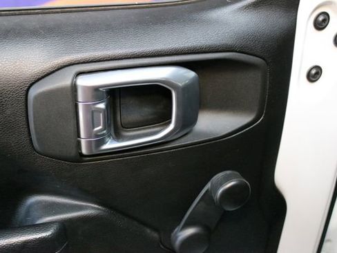 Used 2024 Jeep Wrangler Sport AWD/4WD image 13